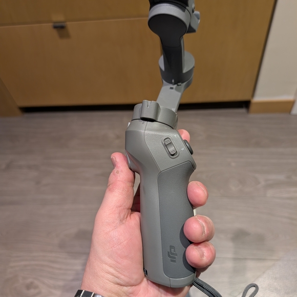 DJI Osmo Mobile 3 Gimbal - Picture 13 of 13